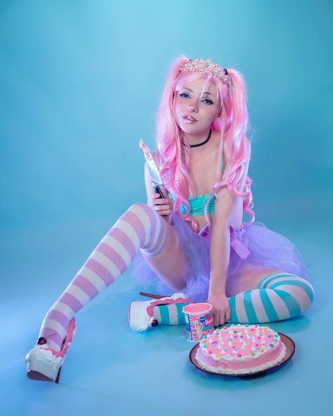 Candy Costume, Bunny Outfits, Candy Photoshoot, High Socks Outfits, Cute Core, Candy Costumes, Rave Girls, Brat Doll, Pretty Heels