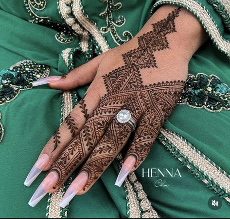 Bride Henna, Henna Day, Indian Henna Designs, Moroccan Henna, Cute Henna Designs, Jagua Henna, Henna Style Tattoos, Floral Henna Designs, Eid Mehndi Designs