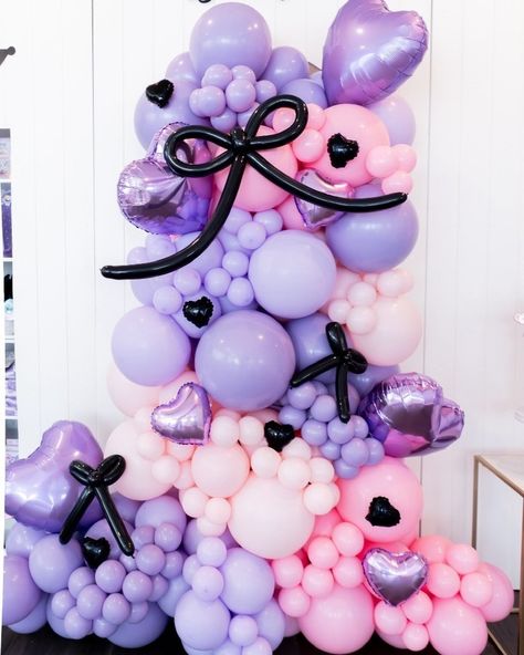 Hello Kitty dreams and Kuromi schemes—together, they're unstoppable! 💖😈 #SanrioFriends #BestOfBoth 🛍️ https://i.mtr.cool/iysapoeotn for DIY kits, balloon artist education and more. 🎈 Balloon colors are tagged and available for purchase online or local. 📍 3855 Walnut Blvd in Brentwood Tue.-Fri. 11am-4pm | Sat. 9am-12pm Kuromi Party Ideas, Kuromi Decor, Kuromi Birthday Party, Ballon Ideas, Kuromi Theme, Kuromi Birthday, Balloon Colors, Boys Game Room, Balloon Artist