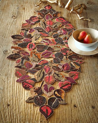 H82VF Kim Seybert LAUREL RUNNER Thanksgiving Runner, Beaded Table Runner, Kim Seybert, Penny Rugs, Table Runner Pattern, Wool Projects, Quilted Table Runners, Wool Applique, Mug Rugs