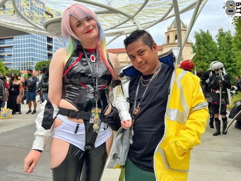 Lucy and David (from Cyberpunk Edgerunners) cosplayers at FanimeCon 2023. #cyberpunk #cyberpunk2077 #cyberpunkedgerunners #lucykushinada #lucykushinadacosplay #lucynakushinada #davidmartinez #davidmartinezcosplay #fanimecon #fanime2023 #fanime #fanimecon2023 David From Cyberpunk, David X Lucy, Lucy X David, Lucy Cyberpunk Cosplay, David And Lucy, Lucy And David, David Cyberpunk, Cyberpunk Costume, Cyberpunk Cosplay