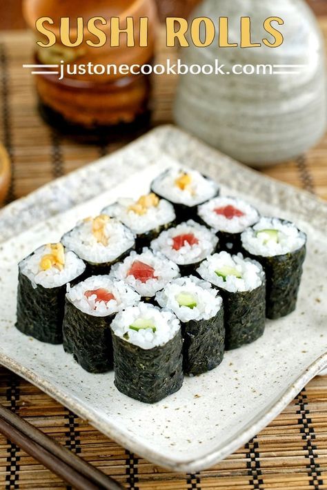 Sushi Rolls (Hosomaki) 細巻き - How to make delicious Sushi Rolls (Hosomaki) at home with step-by-step instructions and a tutorial video. To get started, you just need a few ingredients like tuna, cucumber, nori, and Japanese short grain rice. #sushi #howtomakesushi #sushirolls #partyfood #sushirollseasy #japanesefood #asianrecipes #potluckideas | Easy Japanese Recipes at JustOneCookbook.com Tuna Cucumber, Authentic Japanese Recipes, Desserts Japonais, Sushi Rice Recipes, Sushi Recipes Homemade, Beef With Broccoli, Dessert Sushi, Maki Sushi, Just One Cookbook