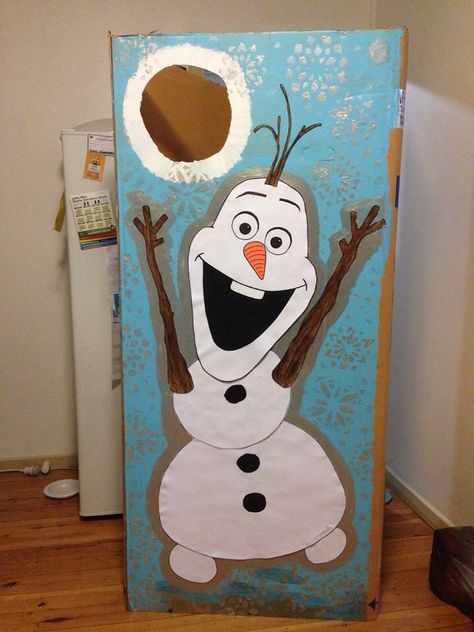 Frozen game Kindergarten Christmas Party, Christmas Fayre Ideas, Disney Christmas Party, Games For Families, Fun Christmas Party Ideas, Frozen Birthday Party Ideas, Christmas Party Games For Kids, Christmas Pajama Party, Christmas Fair Ideas