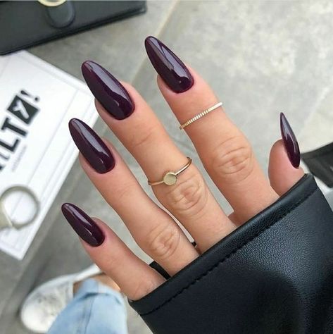 Dark Purple Nails, Maquillage On Fleek, Unghie Sfumate, Kutek Disney, Wow Nails, Indigo Nails, Soft Nails, Nails Polish, Fire Nails