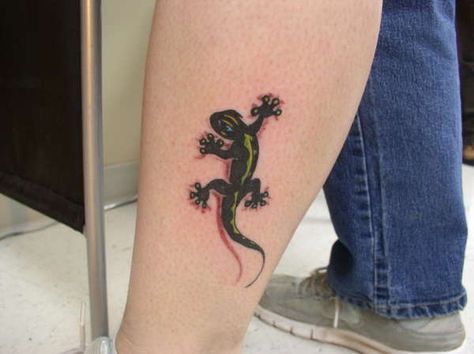 Image detail for -Lizard tattoo Gecko Tattoo, Lizard Tattoo, Small Lizards, Simple Tattoos For Women, Bike Tattoos, Ankle Tattoos For Women, Watch Tattoos, Tattoo Illustration, Tatuaje A Color