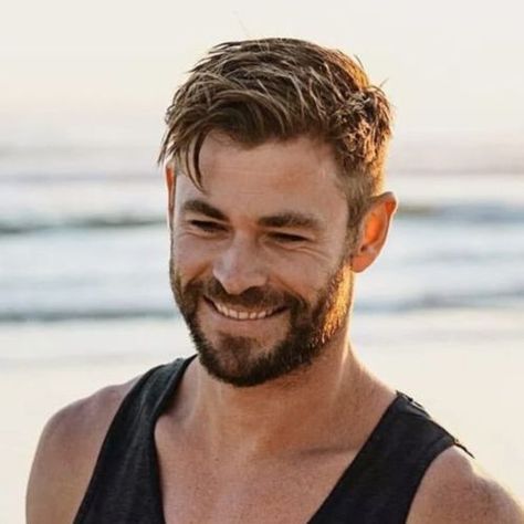 The Best Chris Hemsworth Haircuts Thor Haircut, Chris Hemsworth Haircut, Hemsworth Haircut, Masculine Features, Chris Hemsworth Hair, Guy Haircuts, Hemsworth Brothers, Chris Hemsworth Thor, Mens Hairstyles Medium