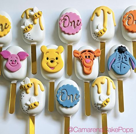 Diy Cake Pops, Chocolate Covered Desserts, Honey Bee Baby Shower, Winnie The Pooh Cake, Cake Pop Decorating, Chocolate Apples, Baby Shower Treats, Friends Cake, Pooh And Friends