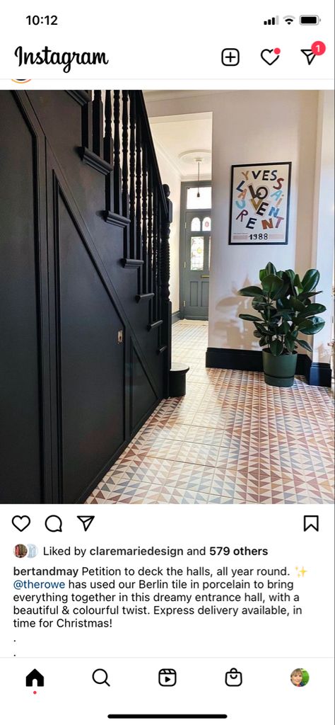 Manor Staircase, Victorian Terrace Hallway, Edwardian Terrace, Bert And May Tiles, Bert And May, Soho House Berlin, Terrace Home, Foyer Staircase, Green Hallway