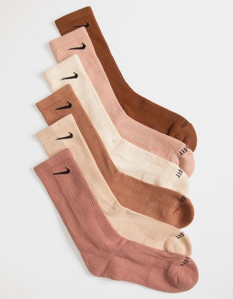 SneakerAlert on Twitter: "Nike Everyday Plus Cushioned Crew Socks 6-Pack ‘Earth Tones’ https://t.co/LkFkL8kxt8… " Nike Ankle Socks, Neutral Socks, Wwe T Shirts, Flannel Sweatshirt, Graphic Trends, Nike Socks, Mens Crew Socks, Nike Accessories, Boys Backpacks