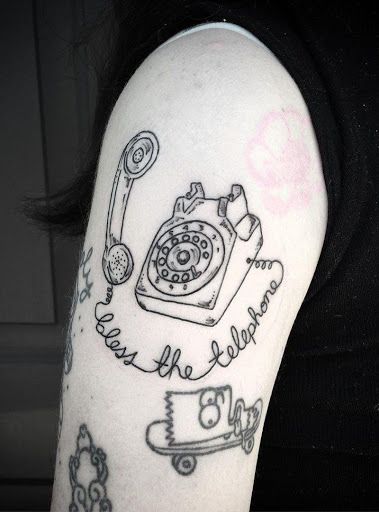 Telephone Tattoo, Phone Tattoo, Rotary Phone, Retro Phone, Old Phone, Tattoo You, Decorating Blogs, Skull Tattoo, Innovation Design