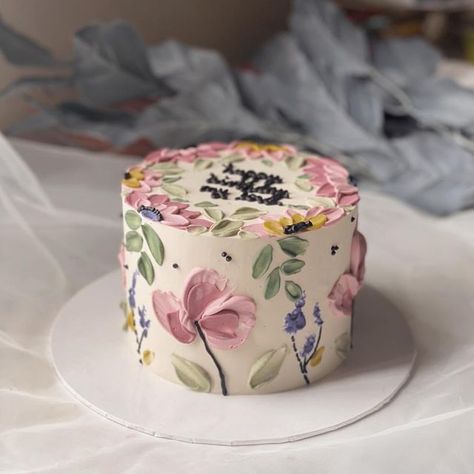 Floral Cake Birthday, Cupcake Logo Design, Buttercream Birthday Cake, Spring Baking, Birthday Cake With Flowers, Adult Birthday Cakes, Creative Birthday Cakes, Cake Decorating Videos, Fashion Cakes