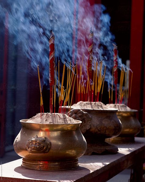 Incense Photography, Burning Inside, Chinese Temple, Symbiotic Relationships, Central Asia, Incense Sticks, Chinese Culture, Nouvel An, Chinese New Year