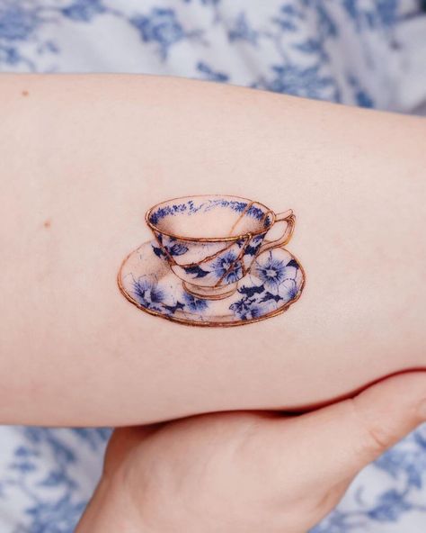 101 Best Kintsugi Tattoo Ideas That Will Blow Your Mind! - Outsons Kintsugi Tattoo Ideas, Bday Tattoo, Kintsugi Tattoo, Teapot Tattoo, Tea Tattoo, Teacup Tattoo, Brain Tattoo, Tattoo Appointment, Cup Tattoo