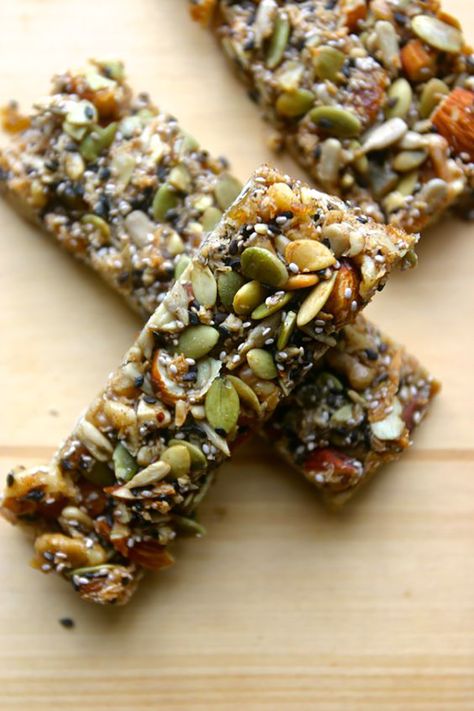 Beans Photography, Energy Bars Homemade, Meal Replacement Bars, Seed Bars, Kind Bars, Protein Bar Recipes, Healthy Bars, Granola Bar, Nuts And Seeds