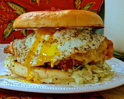 Savory Sandwiches, Juicy Fried Chicken, National Fried Chicken Day, Chicken Breast Sandwich, Egg Sandwich Recipe, Fried Egg Sandwich, Breakfast Sandwich Recipes, Breaded Chicken Breast, Egg Sandwich