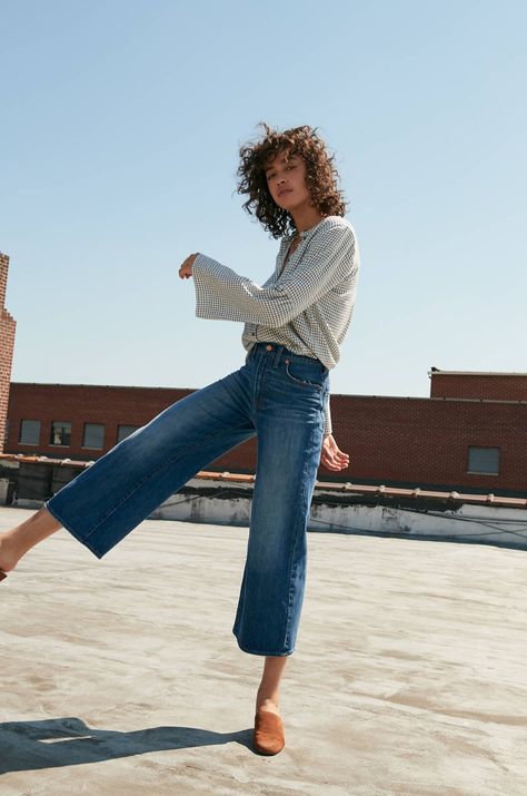 Madewell Bell-Sleeve Button-Down Shirt in Windowpane, Wide-Leg Crop Jeans in Bainbridge Wash and The Walker Mule in Suede Patent Leather Pants, Stylish People, Denim Culottes, Jeans Trend, Best Jeans For Women, Outfits To Copy, Spring Clothing, Fashion Pics, Elevated Style