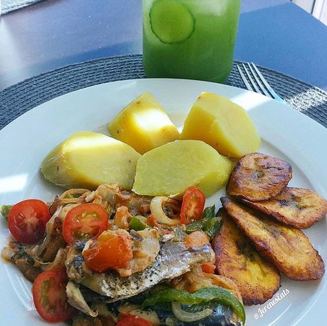 Jamaica Breakfast, Jamaican Aesthetic, Jamaican Breakfast, 28 Birthday, Jamaican Cuisine, Jamaican Dishes, Jamaican Food, Jamaican Culture, Jamaica Travel