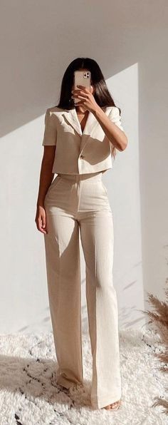 Outfit Sport Elegante Mujer, Punk Wardrobe, Work Oufit, Old Miney Girl Outfits, Doctor Outfit, Casual Ootd, Classy Fits, Mode Zara, Stylish Work Attire