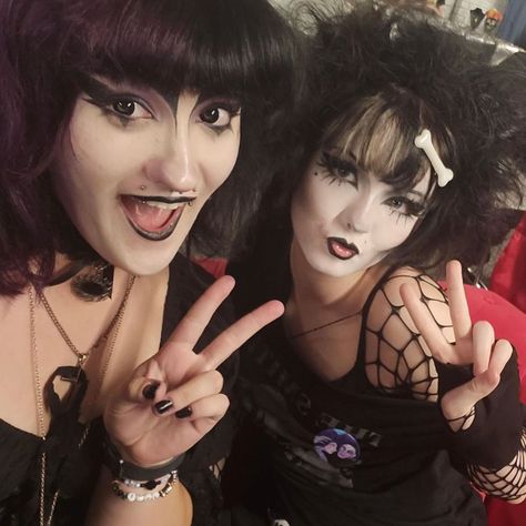 this was such a fun event! a big ty to @coloradogothsociety for hosting, and to all my lovely friends for letting me come along. Goth Friends, Trad Goth, Alt Makeup, Lovely Friends, Fun Events, Anime Stuff, Art References, Glow Up?, Art Reference