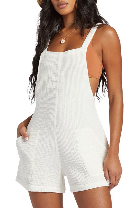 Summon beachy energy in this gauzy cotton cover-up romper featuring interior buttons that adjust for a perfect fit every time. 25" length; 4" inseam; 8" leg opening (size Medium) Pull-on style Square neck Adjustable straps Front patch pockets 100% cotton Machine wash, tumble dry Imported Vacation Outfits Dresses, Preppy Swim, Cute Cover Ups, Bahamas Outfit, Beach Outfits Women Vacation, Beachy Outfit, Chic Romper, Salt Crystal, Senior Picture Outfits