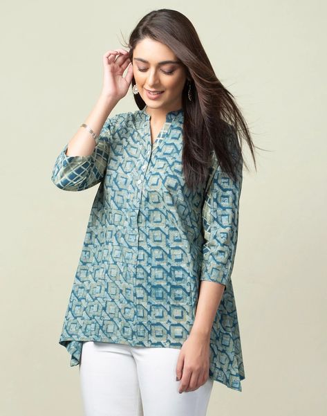 Short Kurta Designs Women, Stylish Tops Fashion, Short Kurti Designs, Short Kurtas, Cotton Short Tops, Cotton Tops Designs, Short Kurta, Simple Kurta Designs, Simple Kurti Designs