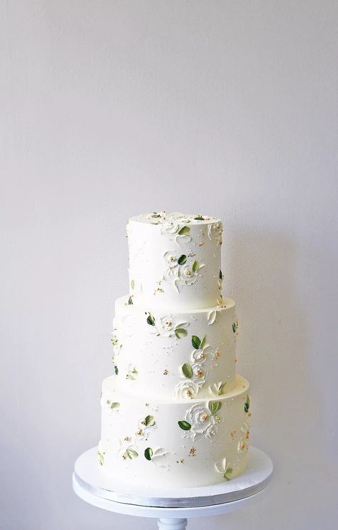 Cake Flavor Ideas, Bridal Cake, Wedding Cake Ideas, Winter Wedding Cake, Floral Wedding Cake, Dream Wedding Cake, Wedding Cake Flavors, Simple Wedding Cake, Unique Wedding Cakes