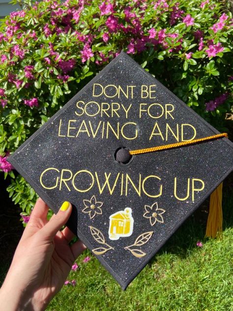 Graduation Cap Designs 70s, Matilda Graduation Cap, Harry Styles Inspired Graduation Cap, Lana Del Ray Graduation Cap, Cap Decoration Graduation Harry Styles, Graduation Cap Designs Phoebe Bridgers, Grad Cap Decorations High School, Art History Graduation Cap, Billie Eilish Graduation Cap Ideas