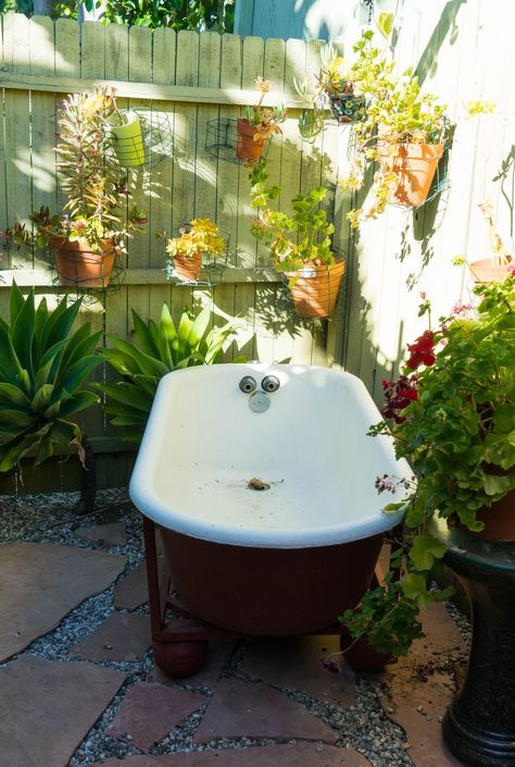 outdoor tub ideas, bathtub in garden Bathtub In Garden, Outdoor Tub Ideas, Outdoor Bathtub Ideas, Outdoor Bathtubs, Outdoor Clawfoot Tub, Galvanized Bathtub, Small Soaking Tub, Orange Accent Walls, Clawfoot Tub Bathroom