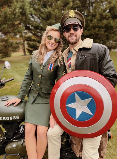 Captain America and Peggy Carter. Avengers and Marvel Steve And Peggy Costume, Peggy Carter And Captain America Costume, Tony And Pepper Costume, Peggy Carter Halloween Costume, Captain America Couple Costume, Marvel Avengers Halloween Costumes, Captain America And Peggy Costume, Avenger Couple Costume, Couples Halloween Costume Marvel