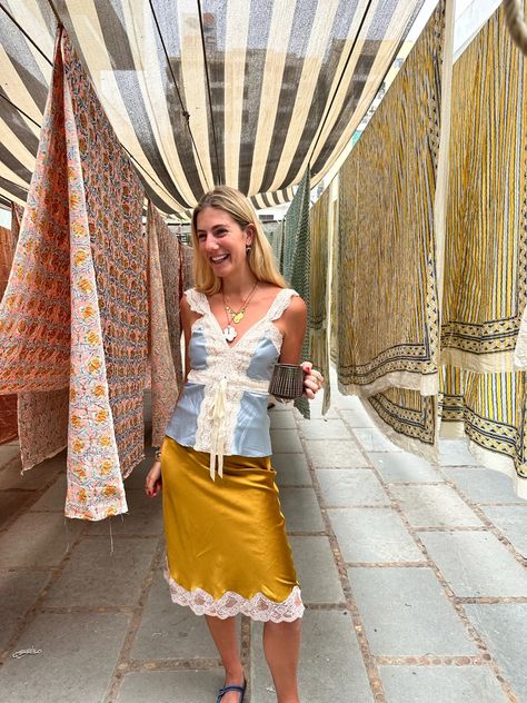 How Stylist & Fashion Publicist Lilly Sisto Packed for A Week in India - Coveteur: Inside Closets, Fashion, Beauty, Health, and Travel Stylist Fashion, Outfit For Travel, Cashmere Socks, Cashmere Wrap, Cotton Skirt, Fashion Stylist, Silk Top, Travel Outfit, Cleaning Clothes