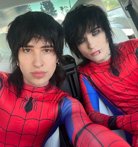 Jake And Johnnie, Hot Emo Guy, Cute Emo Guys, Jake Weber, Emo Boyfriend, Jake Webber, Emo Men, Fangirl Problems, Johnnie Guilbert