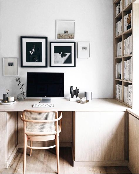 These days working from home is what most of us do. Check out some ideas of how you can make your home office a place where you want to work. via @onehometherapy Wallpaper Home Office, Client Office, Studio In Casa, Bedroom Reveal, Small Space Office, California Closets, Office Makeover, Boy Bedroom, Home Office Space