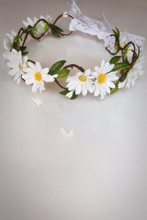 daisy flower crown, flower crown, handmade flower crown, flower mother daughter crown, bridal crown, country wedding crown, spring flower It is all handmade. * All flower patterns are handmade to order and carefully worked with the same elements. Since every piece of flower is handmade, no two are exactly 100% identical and they can be arranged a little differently. This is what makes each beautiful piece special and unique. Beautiful Crowns, Daisy Flower Crown, Daisy Crown, Handmade Flower Crown, Handmade Crown, Crown Handmade, Dr Closet, Crown Flower, Spring Theme