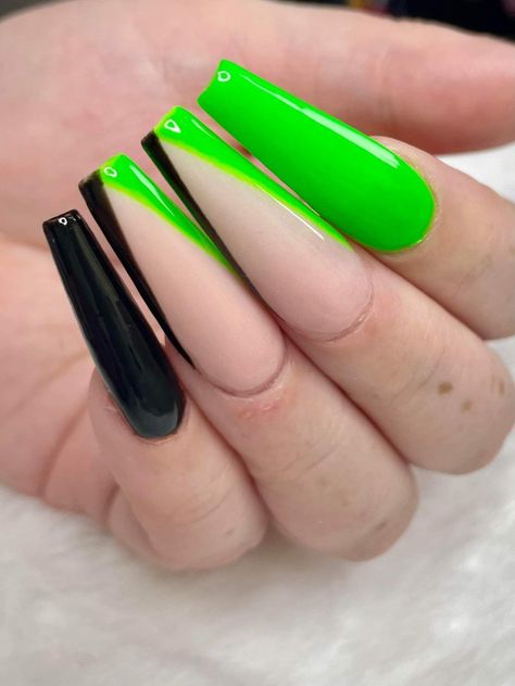 Lime Green Coffin Acrylic Nails, Lime Green And Black Nails Design, Black And Green French Tip Nails, Lime Green Acrylic Nails Designs, Neon Green Almond Nails, Neon Green And Blue Nails, Black And Lime Green Nails, Lime Green And Black Nails, Bright Green Nails Designs