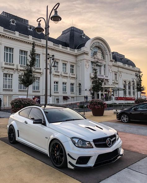 C63 Black Series, C63 Amg Black Series, Tourer Motorcycles, Mercedes C180, Luton Airport, Mercedes C63 Amg, C43 Amg, C 63 Amg, Mercedes Benz C63 Amg