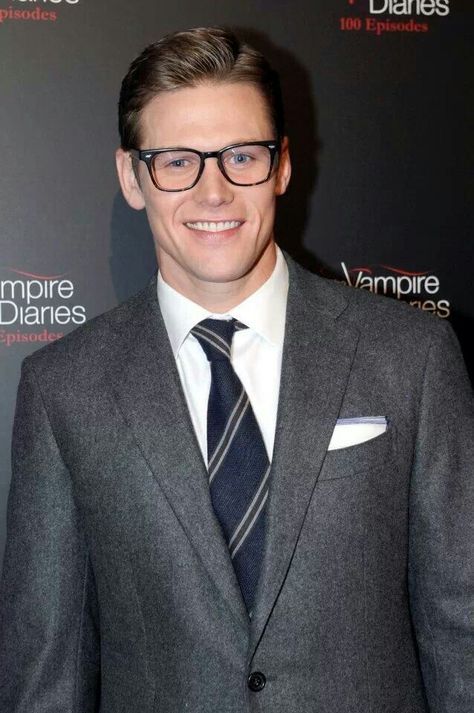 Zach Roerig aka "Matt Donovan" Matt Vampire Diaries, Zach Roerig, Matt Davis, Paul Wesley And Ian Somerhalder, Michael Malarkey, Candice King, Vampire Diaries Seasons, Kat Graham, Vampire Diaries Cast