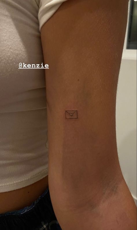 Mini Minimalist Tattoo, East Coast Tattoo Ideas, Cute French Tattoos, Uk Tattoo Ideas, Florence Italy Tattoo, Europe Tattoos, Europe Tattoo Ideas, Europe Tattoo, Spain Tattoo