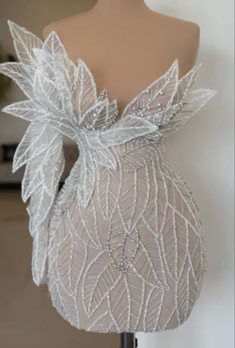 Wedding Dress Reception After Party, Striper Outfits, Wedding Dress Reception, Graduation Outfit Ideas, Corset Sewing Pattern, Matric Dance, Classy Wedding Dress, Draping Fashion, African Print Dress Designs