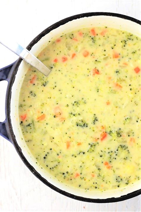 Cauliflower And Cheese Soup, Cauliflower Cheese Casserole, Cauliflower And Cheese, Cheesy Garlic Biscuits, Soup For Babies, Broccoli Cauliflower Soup, Cauliflower Cheese Soups, Diet Soup Recipes, Broccoli Cheese Soup Recipes