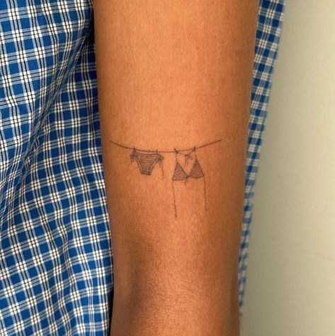 👙 from my most recent flash - - - #stickandpoke #stickandpoketattoo #handpoke #handpoketattoo #tattoo #smalltattoo #daintytattoo… | Instagram Handpoke Tattoo Ideas, Fineline Tattoo Ideas, Lips Tattoo, Fashion Tattoos, Funky Tattoos, Fineline Tattoo, Tattoo Aesthetic, Handpoke Tattoo, Petite Tattoos