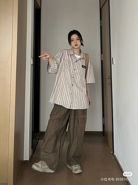 Boyish Women Outfits, Boyish Outfits Aesthetic, Japanese Tomboy Fashion, Japanese Street Fashion Summer, Summer Outfits Asian, Japan Street Style Women, Boyish Outfits, Boyish Style, 일본 패션