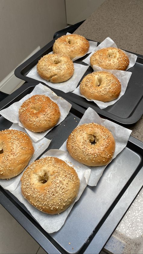 baking sesame bagels baker cooking bread new york style baking tray sesame seeds everything bagel food yum New York Bagels Aesthetic, Bagel Store, New York Bagel, Cooking Bread, Baking Tray, Everything Bagel, New York Style, Bagels, Sesame Seeds