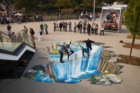 Abstract Photography 3d Sidewalk Art, Chalk Artwork, 3d Street Painting, Pavement Art, 3d Chalk Art, Photos Rares, 3d Optical Illusions, Interactive Museum, Sidewalk Chalk Art