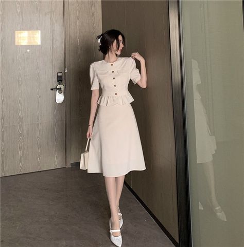 Sunday Dress Korean Style, Sunday Dress Top And Skirt, Korean Sunday Dress, Kawrfual Design, Women Sunday Dress Design, Simple Sunday Dress, Elegant Dresses Classy Modest Formal, White Tops For Women Classy, Sunday Tops For Women