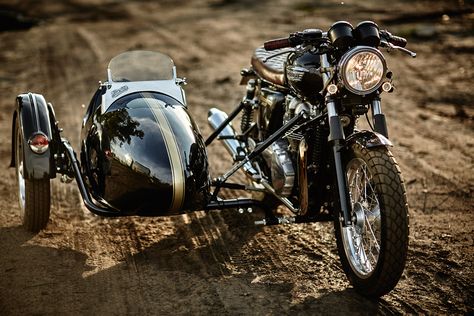 BEST OF THE BRITISH: Triumph Thruxton + Watsonian Sidecar by 86 Gear Motorcycles. - Pipeburn Side Car Motorcycle, Motorbike With Sidecar, Motorcycle With Sidecar, Bike With Sidecar, Triumph Thruxton 900, Tire Iron, Bicycle Sidecar, Cx500 Cafe Racer, Best Motorbike