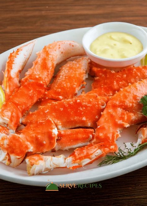 Perfectly Steamed Snow Crab Legs Recipe (10 minutes - Irresistibly Flavorful and Easy) - Serve Recipes Snow Legs Recipe, Snow Crab Legs Recipe Steamed, Steam Crab Legs In Pot, Steamed Crab Legs Recipe, Snow Crab Legs Recipe, Steamed Crab Legs, Steamed Crab, Crab Legs Recipe, American Chop Suey