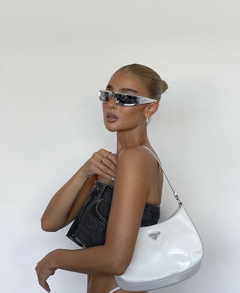 Futuristic Y2k, Wrap Around Sunglasses, Sunglasses Y2k, Chic Evening Dress, Nude Outfits, Rococo Fashion, Y2k Sunglasses, Eyewear Trends, Silver Sunglasses