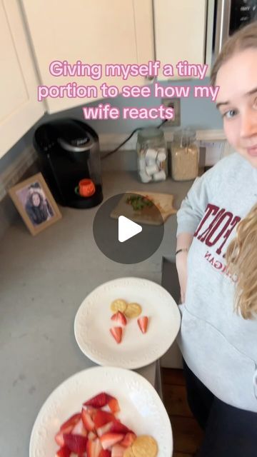 callie.deedee on Instagram: "She shared her ritz… that’s love 🥹 #ritzcrackers #wlw #prank #marriedlife #couple #food #marriage" Couple Food, Couple Pranks, Random Video, Ritz Crackers, April 25, Married Life, On Instagram, Instagram