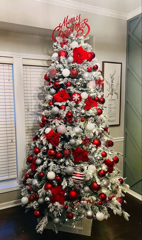 Snow Christmas Tree Ideas Red, Red White And Grey Christmas Decor, Neutral Christmas Tree Decor With Red, White Silver Red Christmas Decor, Red N White Christmas Tree, Christmas Tree Ideas With Snow, Xmas Tree Red And White, Christmas Decor Ideas Red And Silver, Red White And Beige Christmas Tree