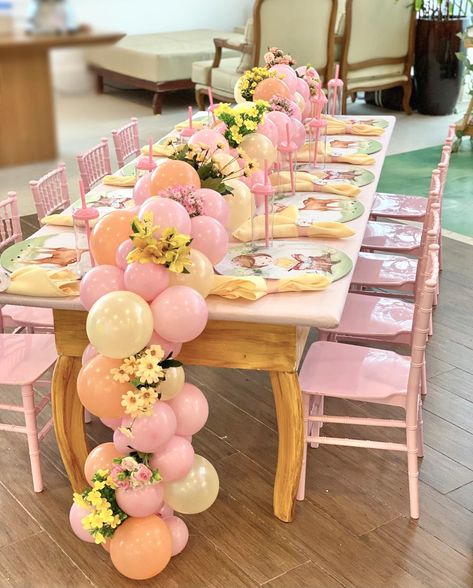 Kids Party Table Set Up, Kids Birthday Table Set Up, Kids Party Tables, 11 Birthday, Spring Birthday Party, Princess Birthday Party Decorations, Idee Babyshower, Princess Theme Party, Pastel Balloons